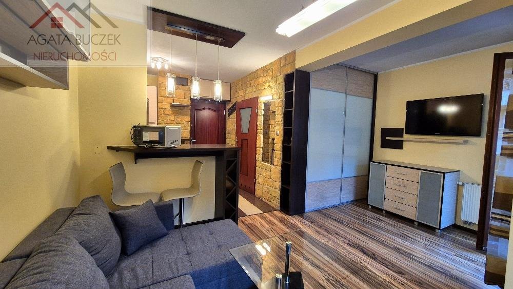 Kawalerka 29 m² z balkonem - ciche osiedle w Wysokiej Wysoka, Brzozowa  29m2 Foto 1