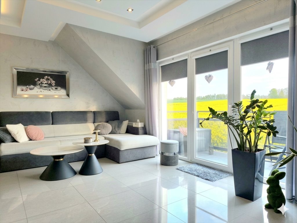 Przestronne 92 m² z klimatycznym strychem i wysokim standardem Radunica, Brzozowa  114m2 Foto 1