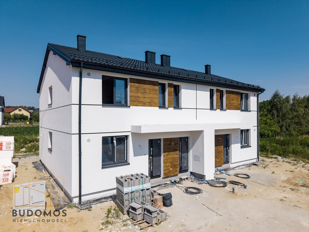 Nowoczesne mieszkanie z ogródkiem (63,63 m²) w Koszycach Małych Koszyce Małe  64m2 Foto 1