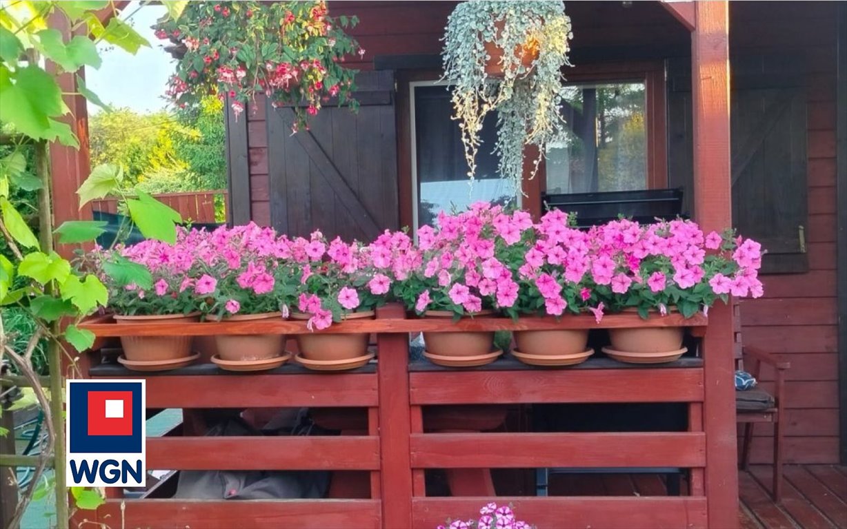 Urokliwy domek letniskowy 25 m2 z tarasem i ogrodem Poręba, Chopina  25m2 Foto 1