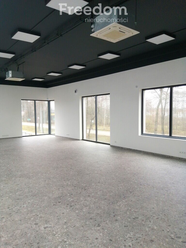 Lokal użytkowy na wynajem Legionowo  630m2 Foto 2