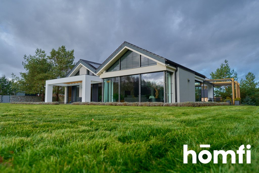 Nowoczesny dom z lasem, 190 m², garaż, indywidualny projekt Miłochowice, Pogórzyno  190m2 Foto 1