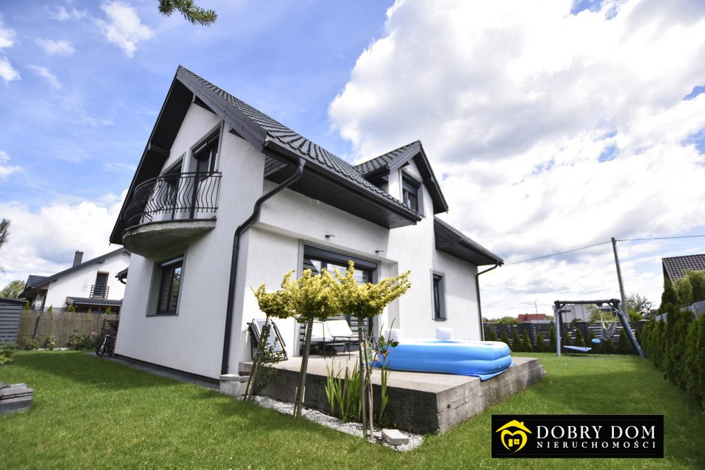 Zapraszam do obejrzenia domu 220 m² z kominkiem i dużym tarasem Sobolewo  220m2 Foto 1