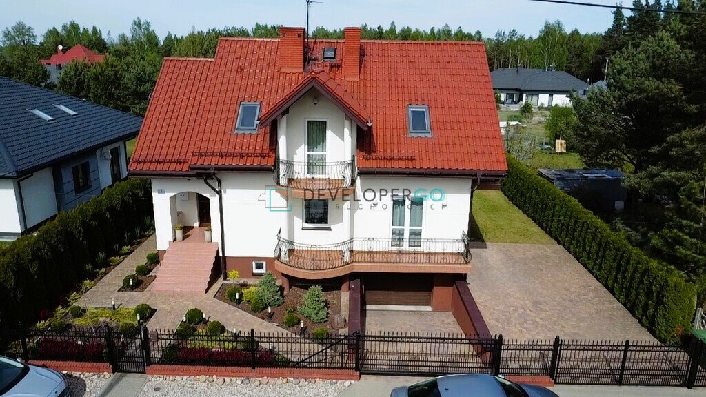 Komfortowy dom 173 m² z dużą działką i garażem polecam Dąbrówka-Ług  225m2 Foto 1