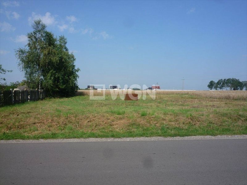 Działka budowlana na sprzedaż Sieroszewice, Latowice, Latowice 590m2 Foto 1 Działka budowlana na sprzedaż Sieroszewice, Latowice, Latowice 590m2 Foto 1