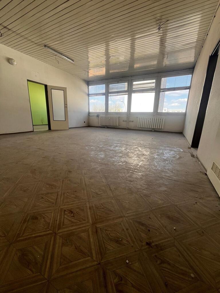 Funkcjonalny lokal biurowy 104 m² (Gorzów Os. Staszica) Gorzów Wielkopolski, Os. Staszica, Karola Marcinkowskiego  104m2 Foto 1