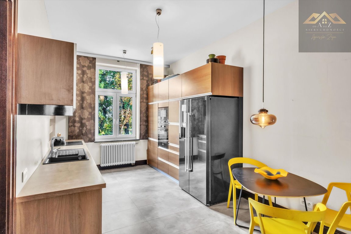 Mieszkanie trzypokojowe na sprzedaż Tarnów  106m2 Foto 1