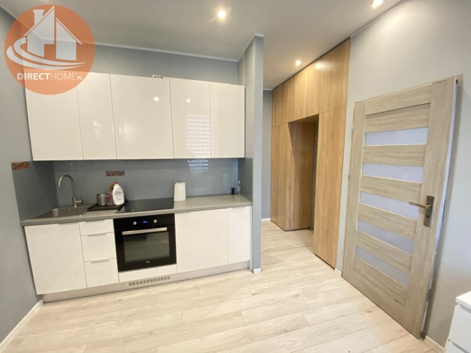 Na wynajem przestronne 2-pokojowe mieszkanie 28 m² w Sosnowcu Sosnowiec, Szkolna  28m2 Foto 1