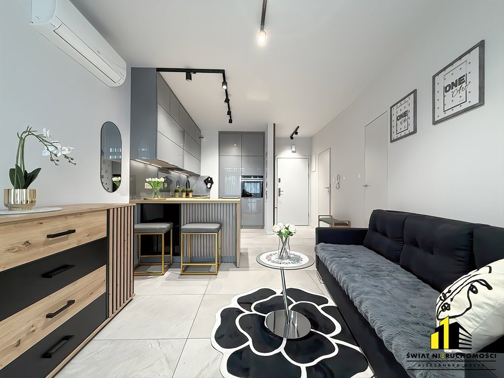 Mieszkanie dwupokojowe na wynajem Bielsko-Biała, Kamienica  40m2 Foto 1