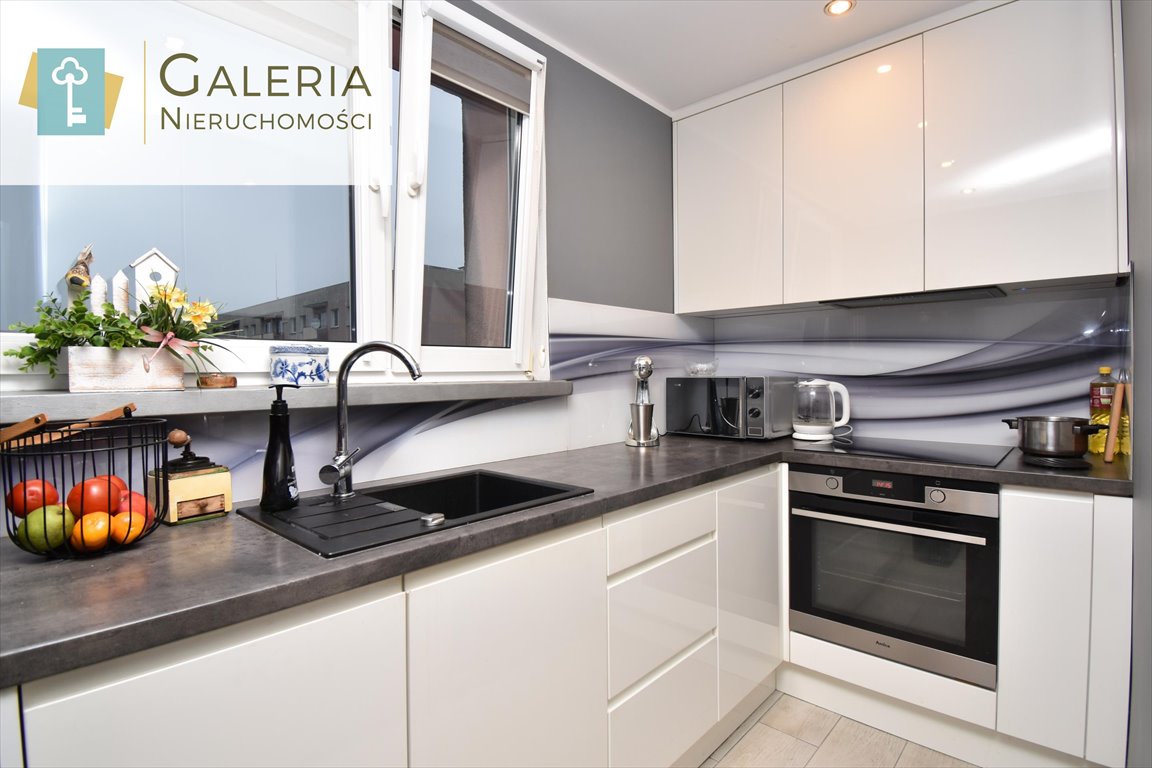 Przestronne 3-pokojowe mieszkanie z balkonem i piwnicą Elbląg, Kosynierów Gdyńskich  54m2 Foto 1