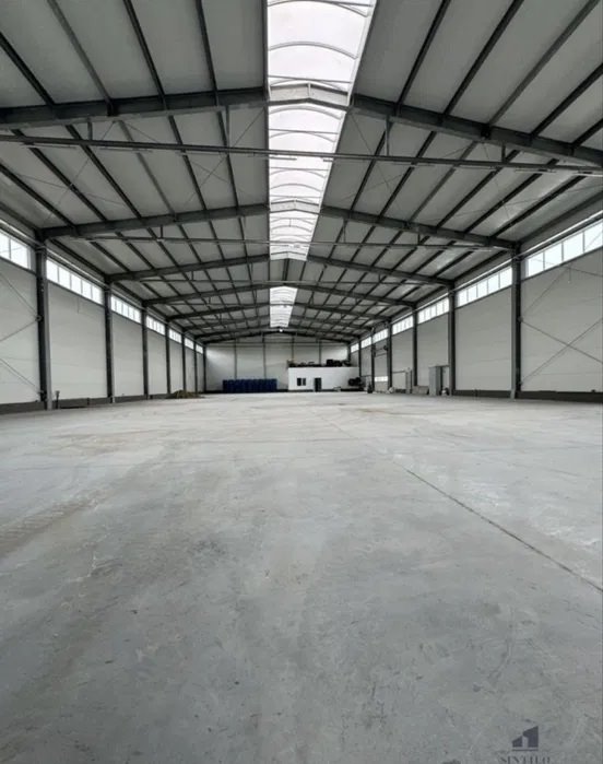 Magazyn 400 m2 z placem i socjalem w Stanisławowie Stanisławowo, Stanisławowo  400m2 Foto 1