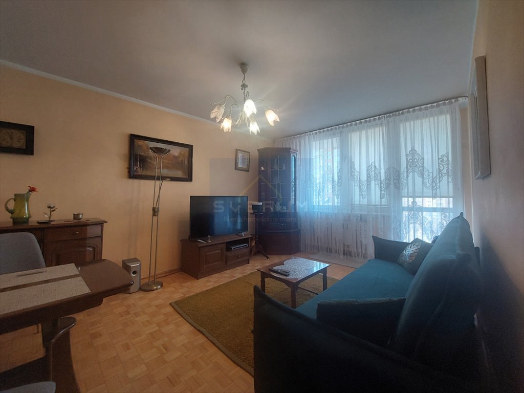 Mieszkanie dwupokojowe na wynajem Częstochowa, Północ  51m2 Foto 1