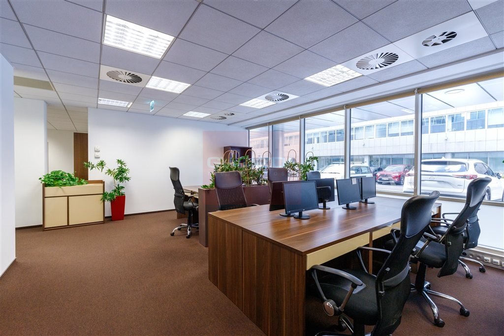 Nowoczesne biura 226 m² z parkingiem i atrakcyjnym standardem Warszawa, Włochy  226m2 Foto 1