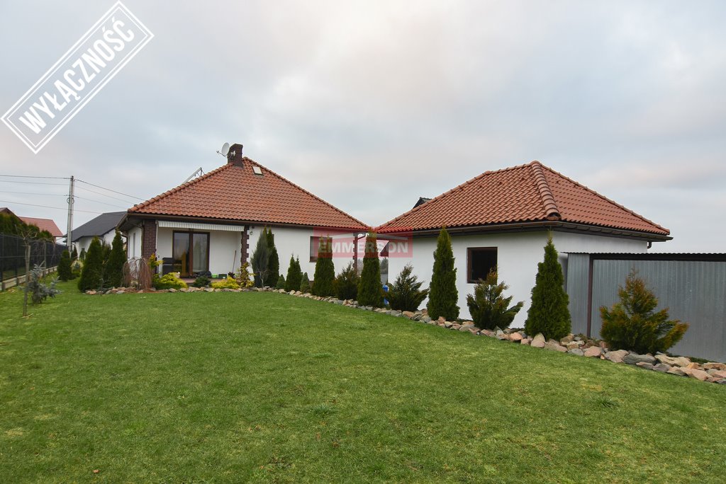 Dom wolnostojący 150m2 z kolektorami słonecznymi i garażem Łazany  150m2 Foto 1