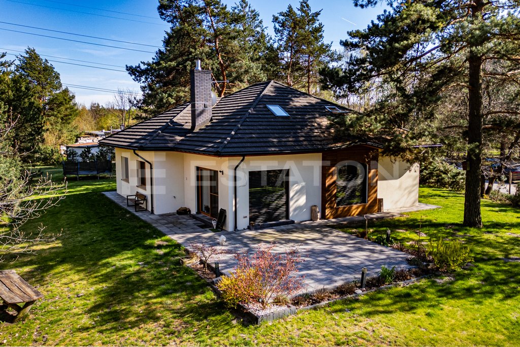 Urokliwy dom 184 m² w lesie z kominkiem i dużą działką Kamionka  184m2 Foto 1