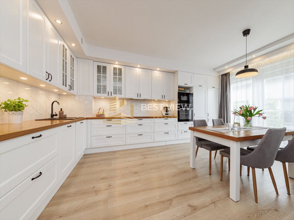 Mieszkanie na sprzedaż Wola Mrokowska, Zachodnia  107m2 Foto 1