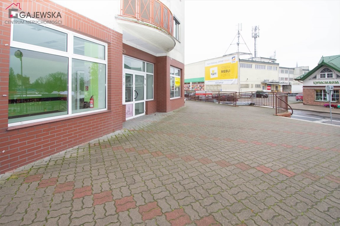 Lokal usługowy 50 m² w centrum Wałcza z dużą widocznością Wałcz  50m2 Foto 1