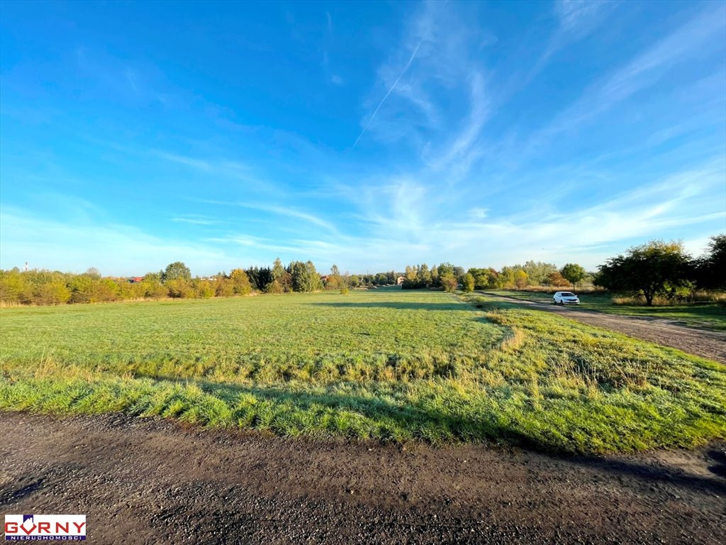 Działka 6377 m² pod inwestycję z mediami, blisko lotniska Piotrków Trybunalski  6 377m2 Foto 1
