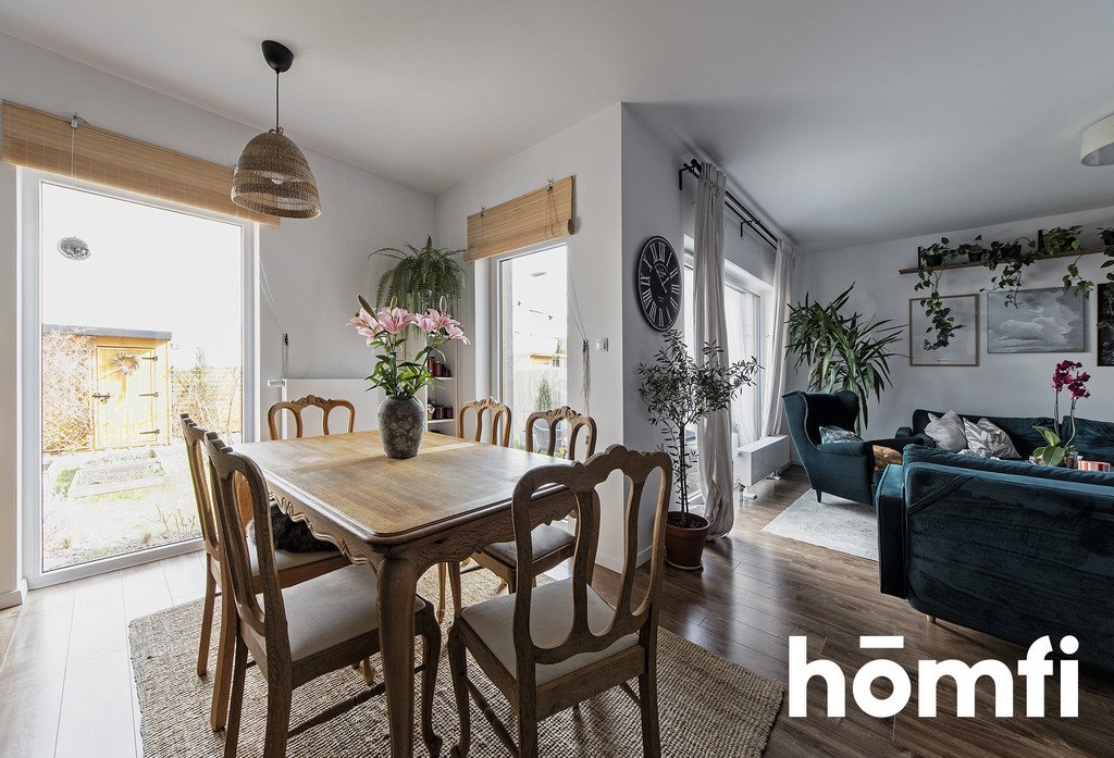 Mieszkanie trzypokojowe na sprzedaż Dopiewiec  75m2 Foto 1