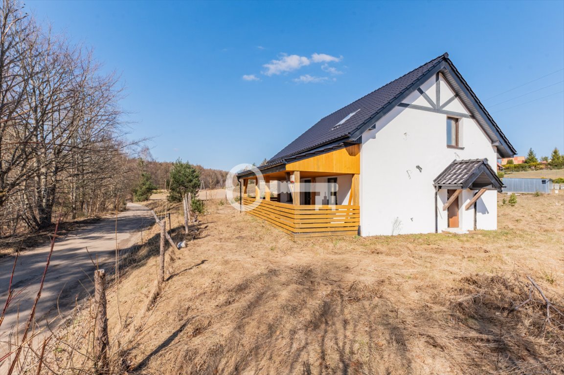 Dom z werandą i dużą działką blisko jezior Kaszub Niepoczołowice, Potęgowska  117m2 Foto 1