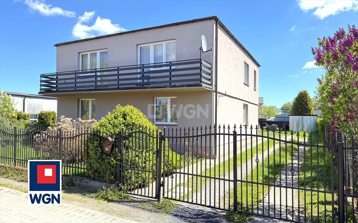Przestronny dom 248 m2, 7 pokoi, garaże, blisko plaży Łebcz  249m2 Foto 1