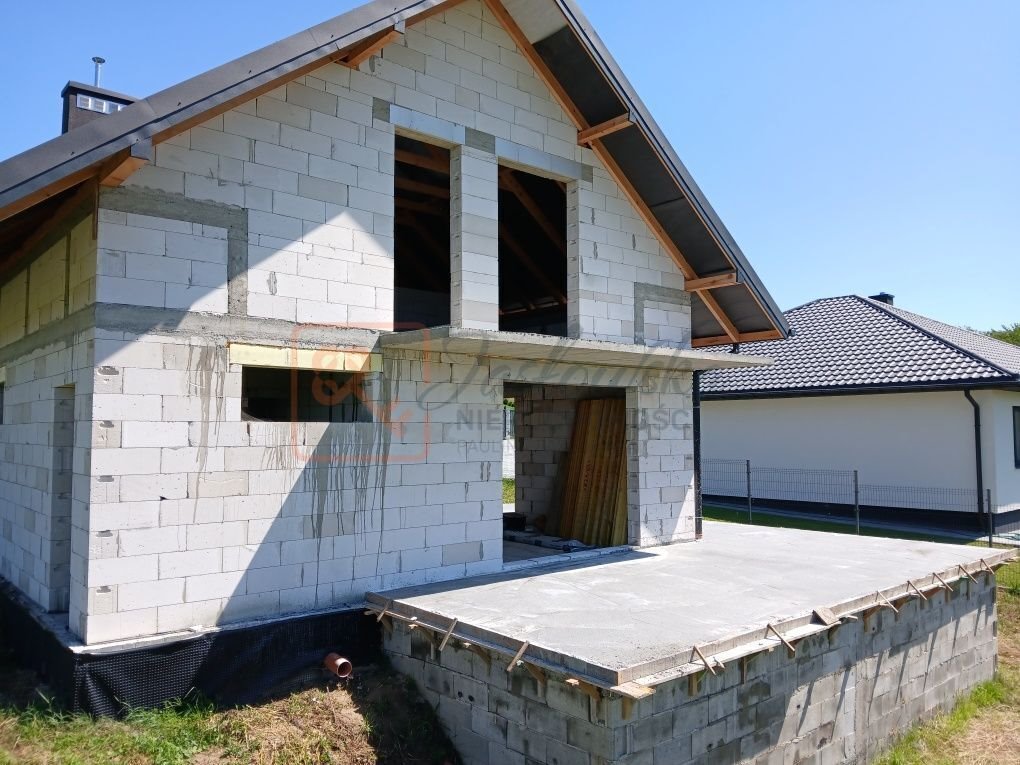 Dom na sprzedaż Hermanowa  180m2 Foto 1