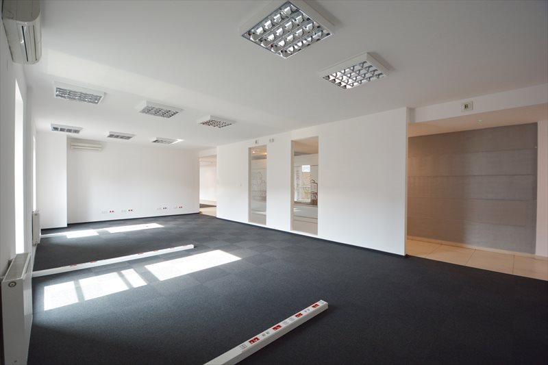 Lokal użytkowy na wynajem Katowice, Śródmieście, Sobieskiego 18 250m2 Foto 1 Lokal użytkowy na wynajem Katowice, Śródmieście, Sobieskiego 18 250m2 Foto 1