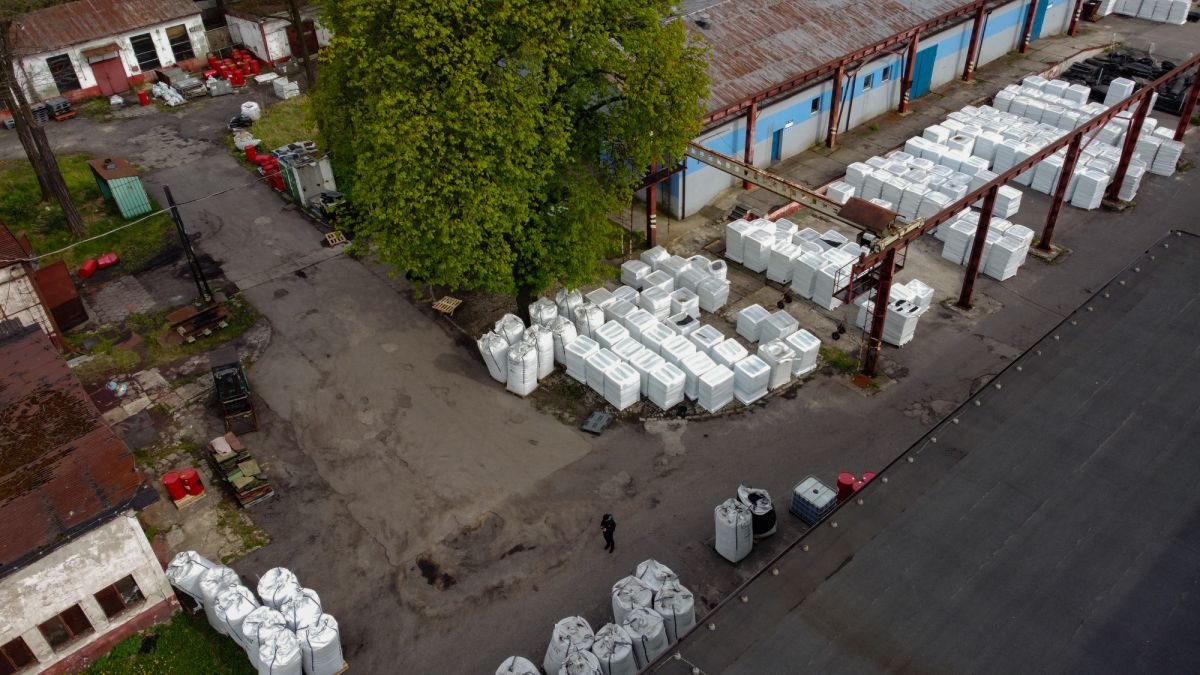 Na sprzedaż działka przemysłowa z magazynami 14 921 m² w Zabrzu Zabrze, ks. Pawła Janika  14 921m2 Foto 1