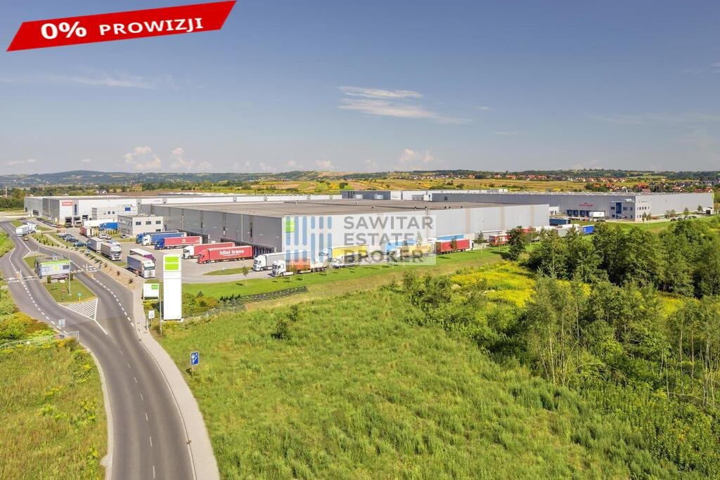 Zapraszam do wynajmu nowoczesnego magazynu 6881 m² z biurami Modlniczka, Komandosów  6 881m2 Foto 1