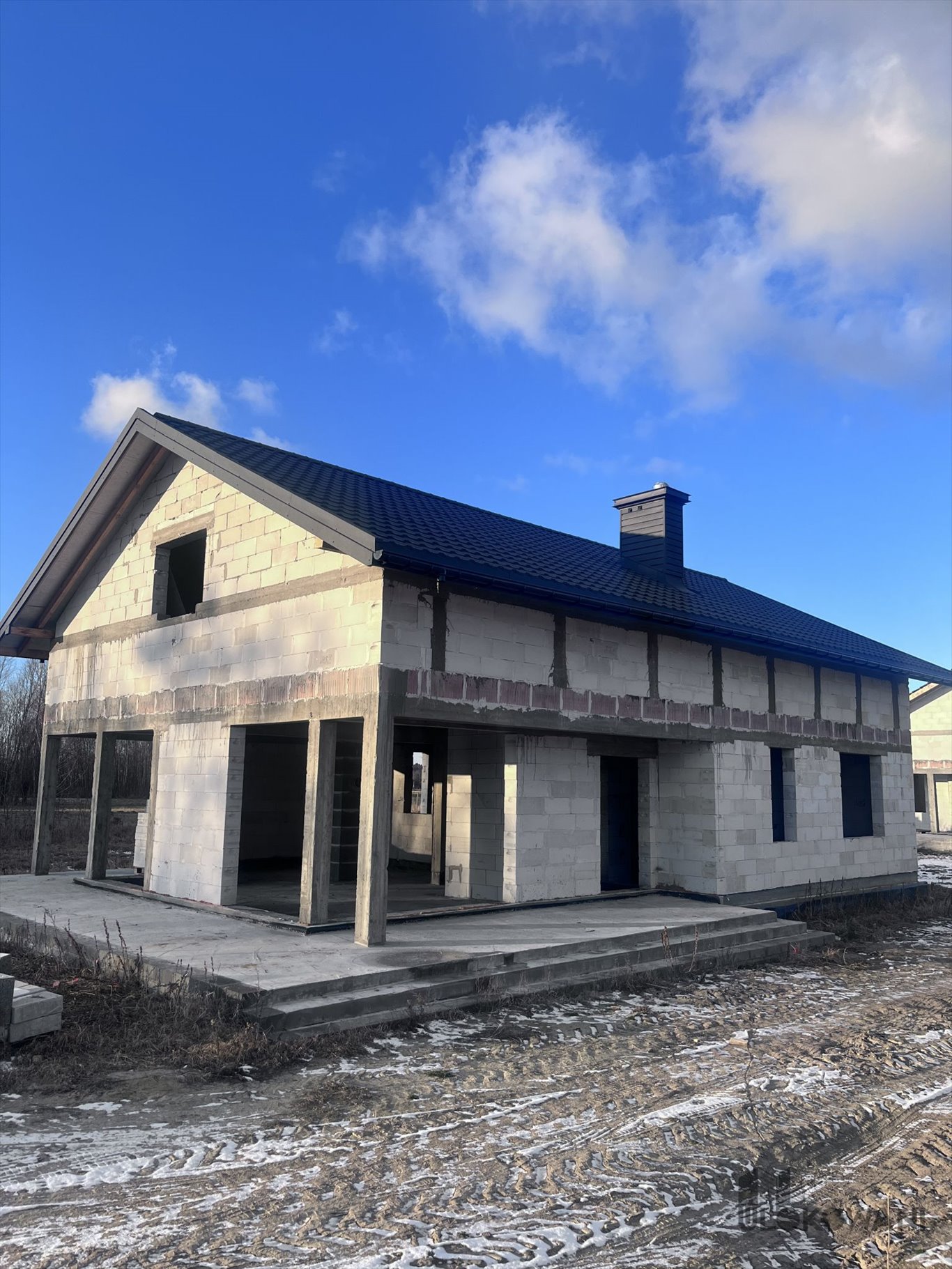 Sprzedam dom w stanie surowym z dużym potencjałem 152 m² w Janowie Janów, Janów  153m2 Foto 1