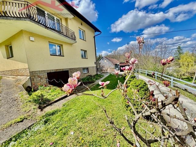 Zapraszam do obejrzenia domu 180 m² z potencjałem na działalność lub wynajem Besko  180m2 Foto 1