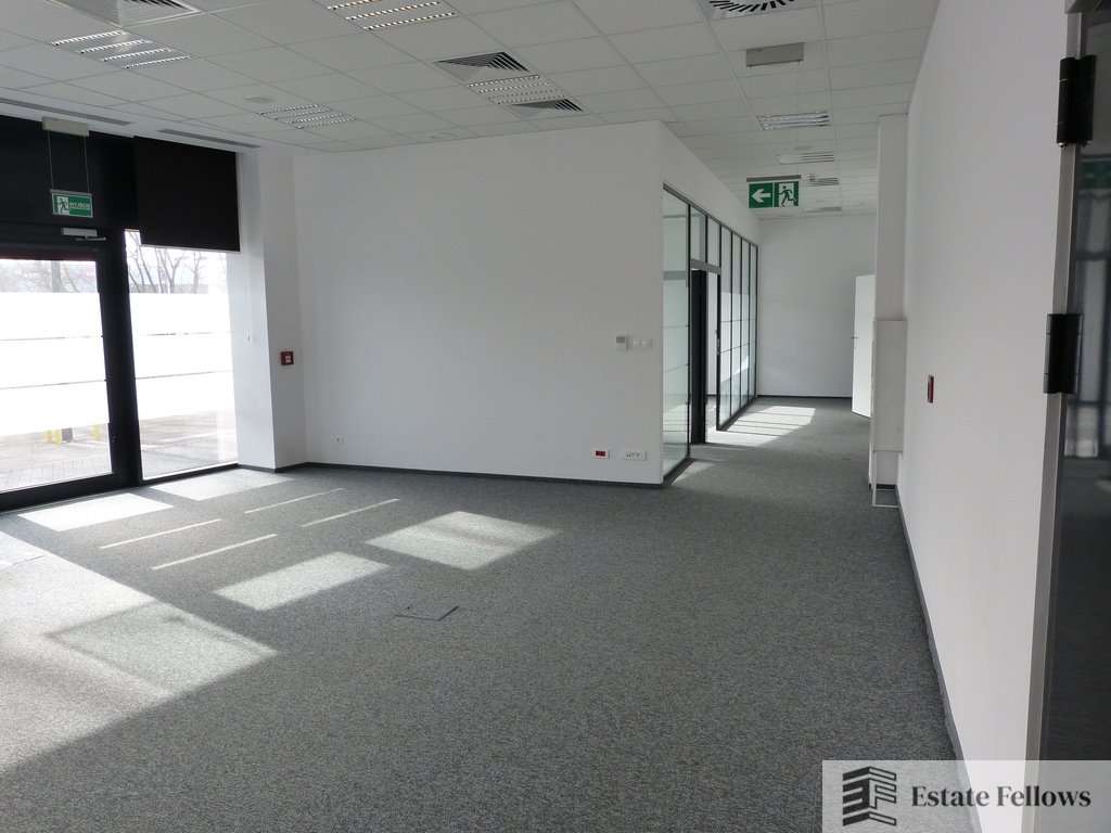 Nowoczesny lokal biurowy z witrynami, dostępny od zaraz Kraków, Kapelanka  137m2 Foto 1