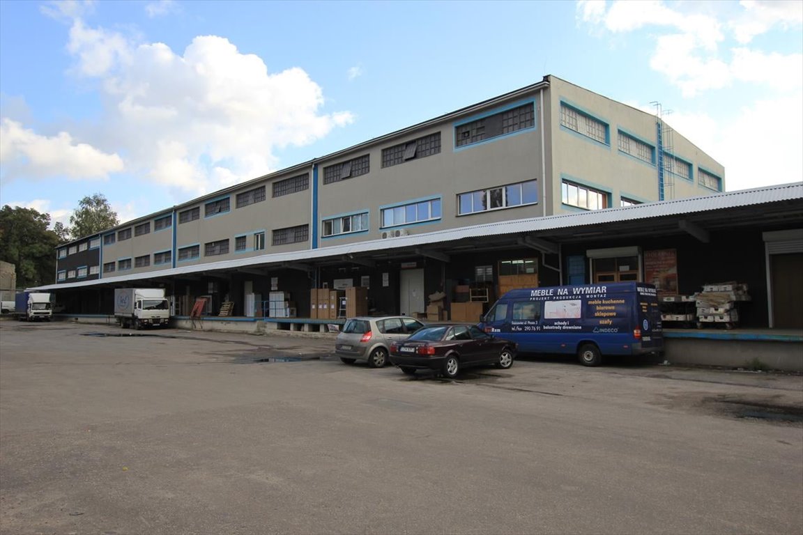 Magazyn 200 m2 z rampą i placem w Sosnowcu Sosnowiec, Pogoń, Ptasia 3  200m2 Foto 1