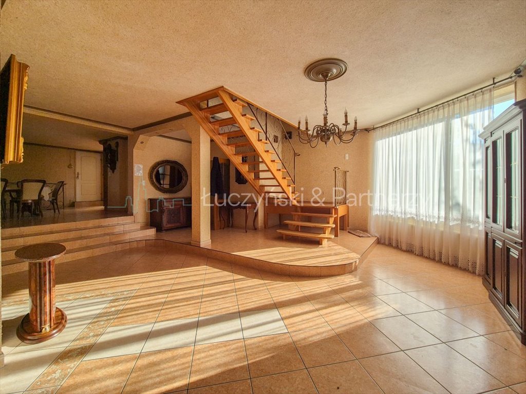 Do sprzedania przestronny dom 327 m² z garażem w Janowicach Wielkich Janowice Wielkie  328m2 Foto 1