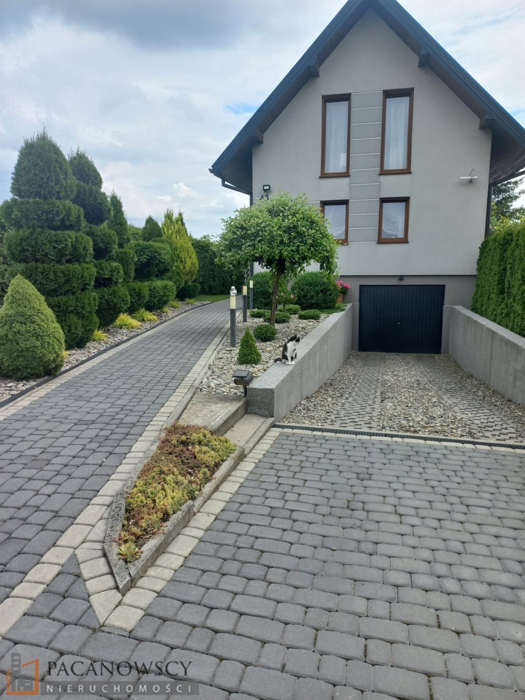Dom na sprzedaż Sieborowice  212m2 Foto 1