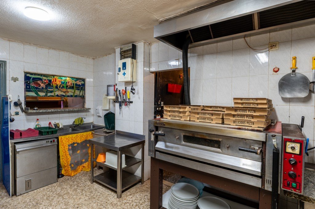 Lokal użytkowy na sprzedaż Hiszpania, Almuñécar  131m2 Foto 12