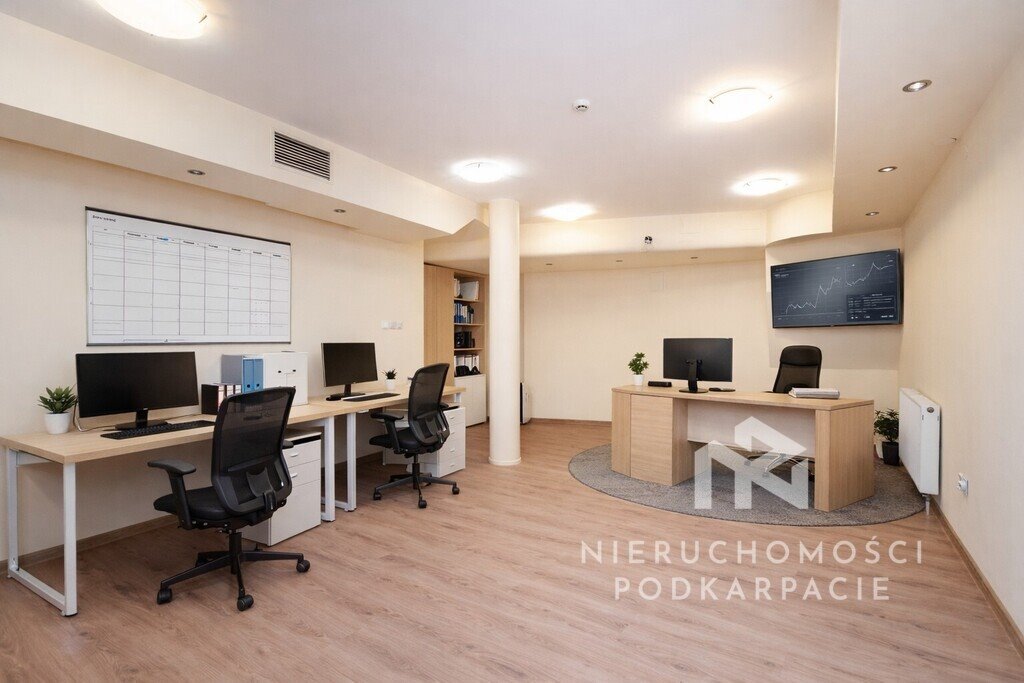 Przestronne biuro 62 m² przy ul. Sokoła w Rzeszowie polecam! Rzeszów, Sokoła  62m2 Foto 1