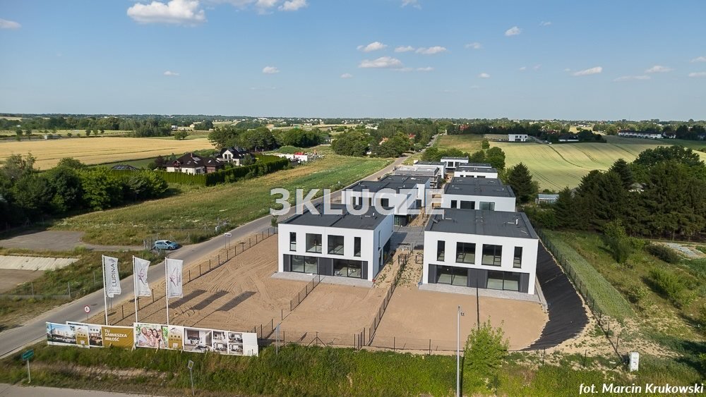 Nowoczesny dom bliźniak z garażem, fotowoltaiką i wysokim standardem Marysin  175m2 Foto 1