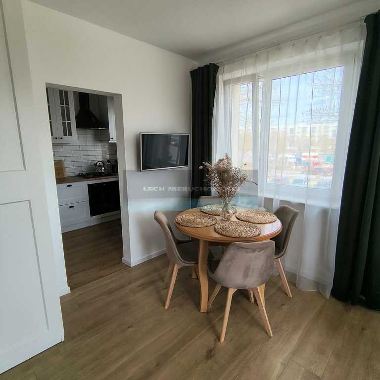 Ciepłe, słoneczne 31 m² z nowoczesnym remontem i dużą loggią Legionowo, Jana III Sobieskiego  31m2 Foto 1