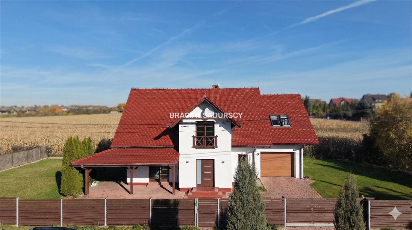 Przestronny dom 237 m² z garażem i nowoczesnym wykończeniem Cianowice, Stawowa  237m2 Foto 1