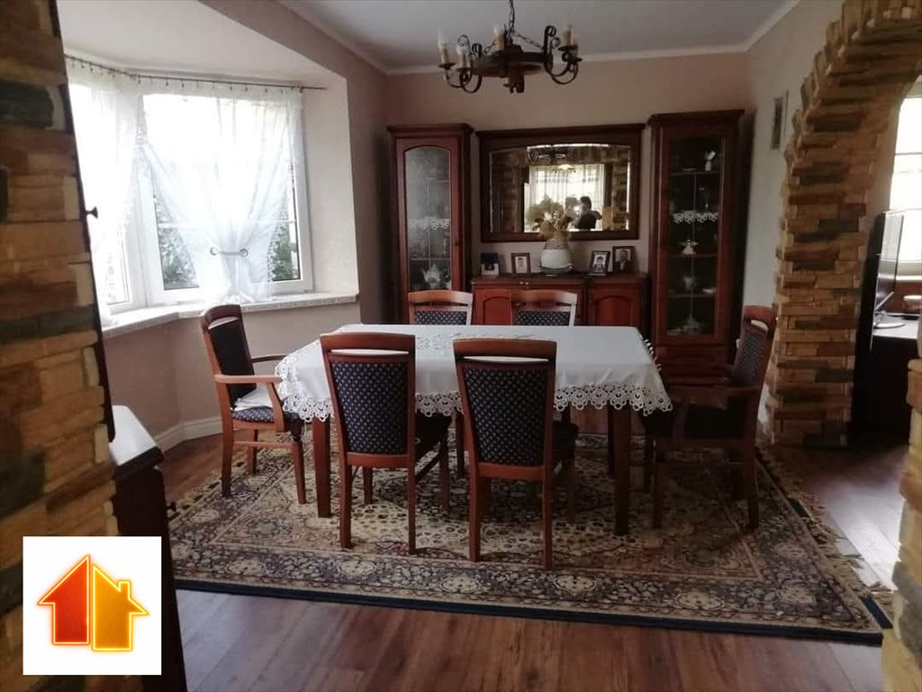 Komfortowy dom 180 m² z 6 pokojami, garażami i piwnicą Laszki  180m2 Foto 1