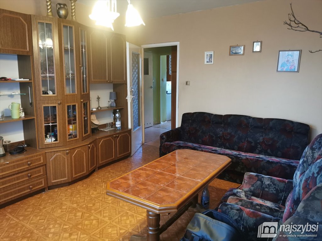 Mieszkanie czteropokojowe  na sprzedaż Batowo  56m2 Foto 1