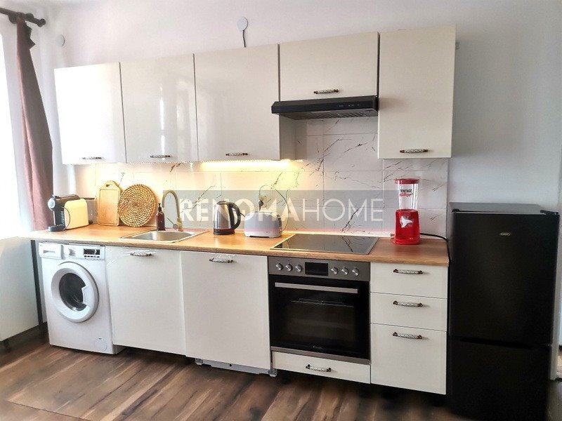 Mieszkanie trzypokojowe na sprzedaż Dzierżoniów  53m2 Foto 1