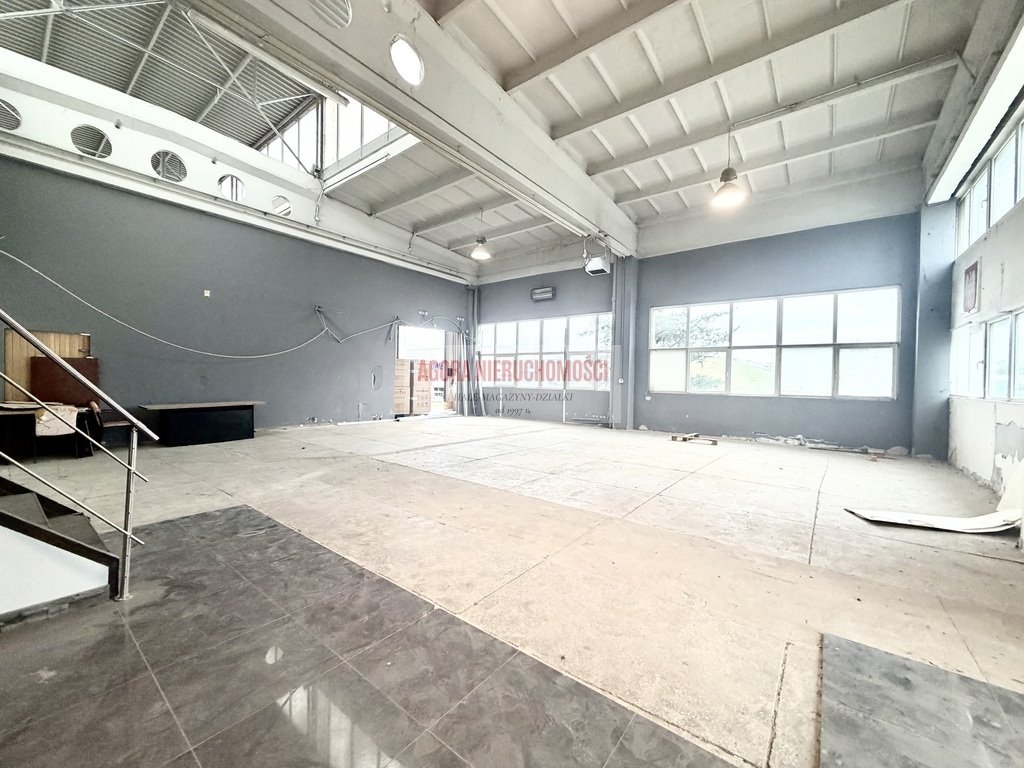 Wynajem hali 190 m2 z biurem, TIR, światło, ogrzewanie Niepołomice  190m2 Foto 1