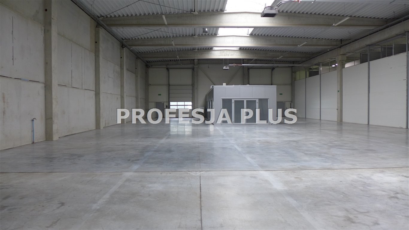 Magazyn 1180m2 z biurami, parking, monitoring Katowice  1 180m2 Foto 1