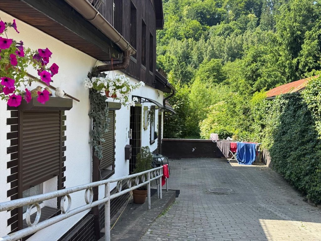 Mieszkanie trzypokojowe na sprzedaż Kudowa-Zdrój, ul.1 Maja  66m2 Foto 1