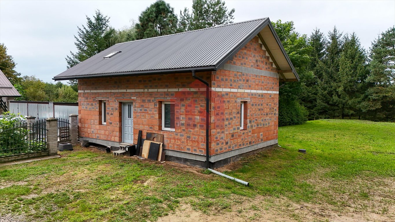 Dom na sprzedaż Brzeźnica, Brzegowa  60m2 Foto 1