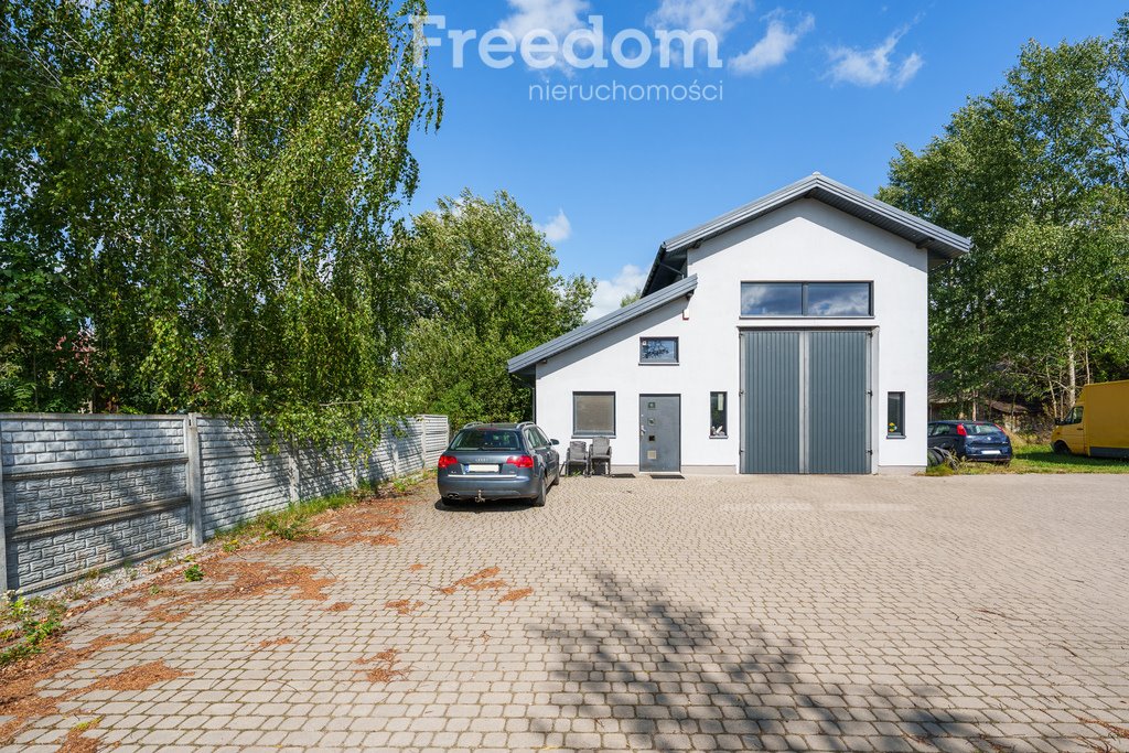 Lokal użytkowy na sprzedaż Protasy  105m2 Foto 1