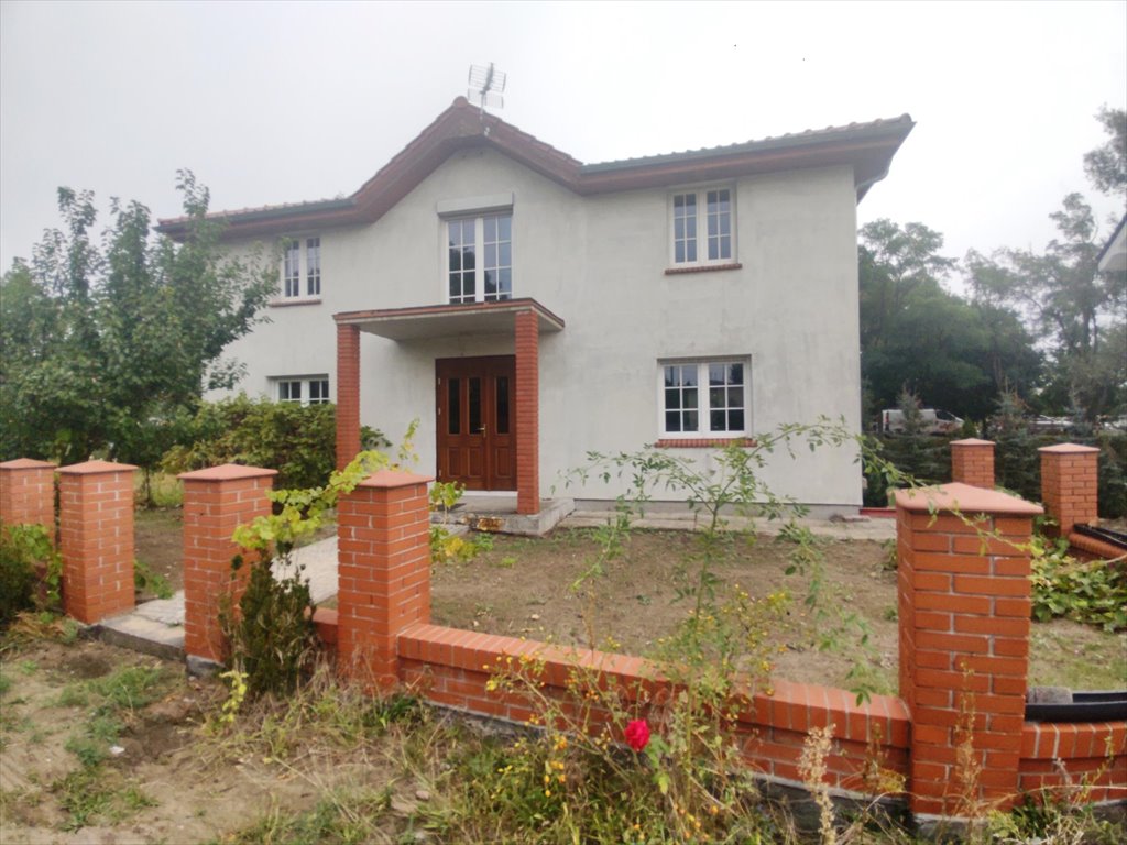 Ekskluzywny dom 240 m2 z kominkiem i dużym potencjałem Oborniki  240m2 Foto 1