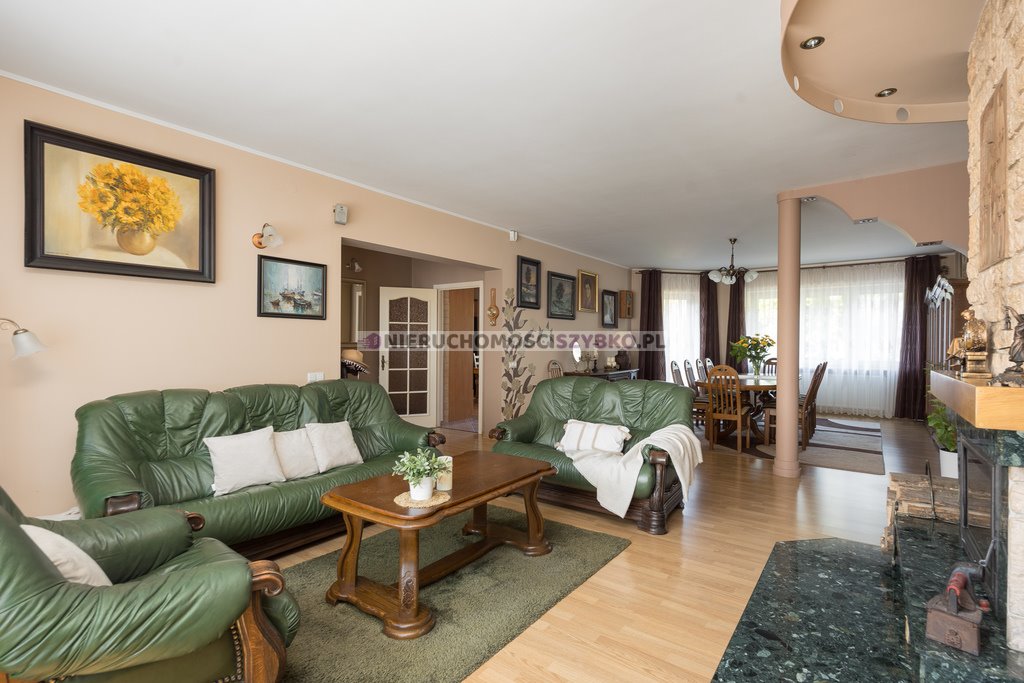 Przestronny dom 258 m² z kominkiem, garażem i ogrodem Nieporęt  259m2 Foto 1